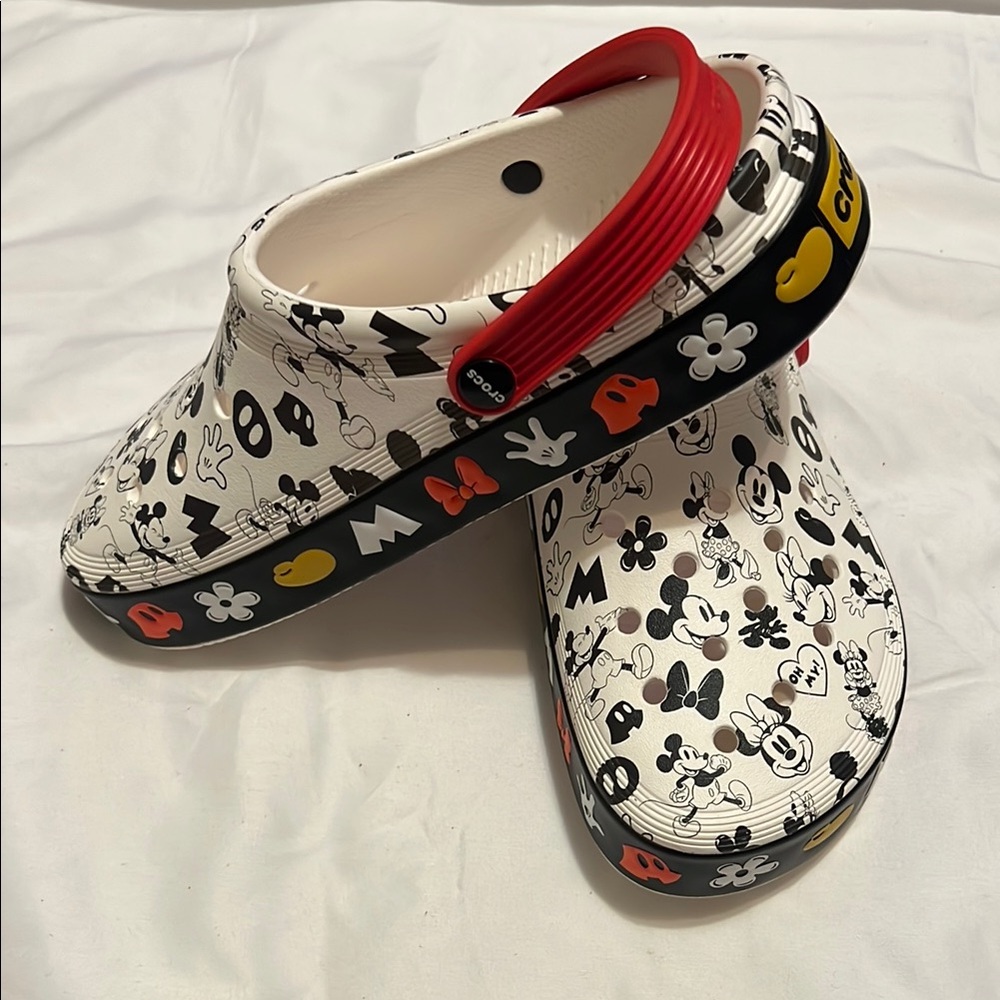 CROCS Slippers - Mickey Mouse Off Court